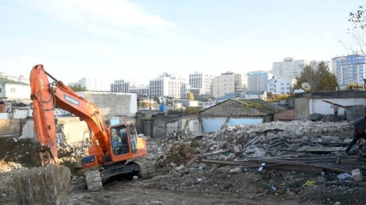 Bakıda 100 min bina söküləcək? - RƏSMİ CAVAB 